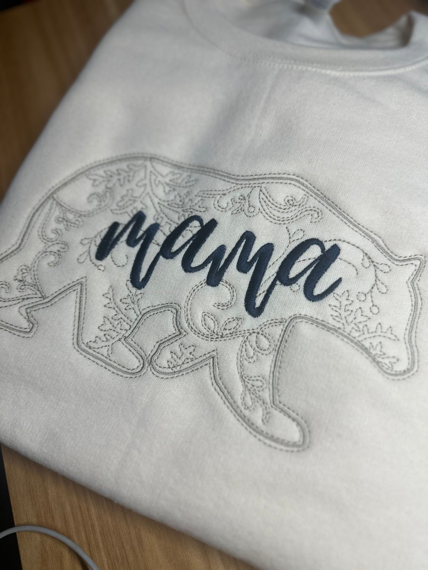 Mama Bear | Embroidery